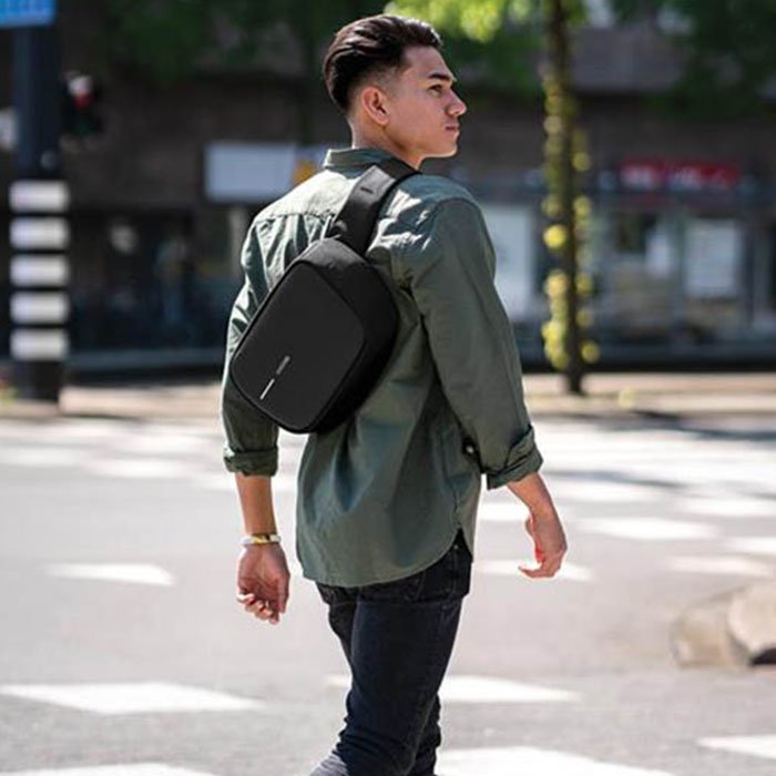 Crossbody sling bag in Recycled material (11)